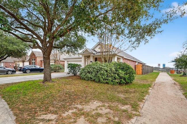 Photo - 2114 Thorn Berry Creek Ln