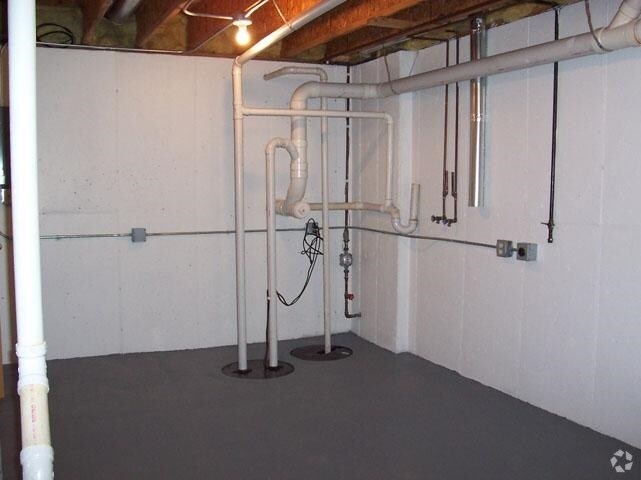 Basement - The Townhomes of Deerpark