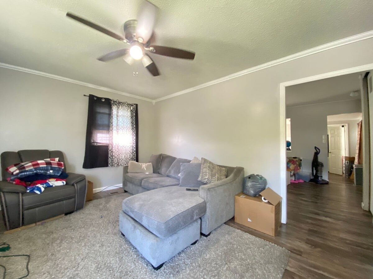 Photo - Updated 3 Bedroom Home in Highland, IN