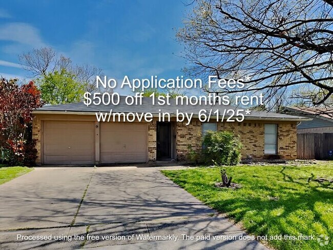 Building Photo - No Application Fees* $500 off w/move in by... Rental