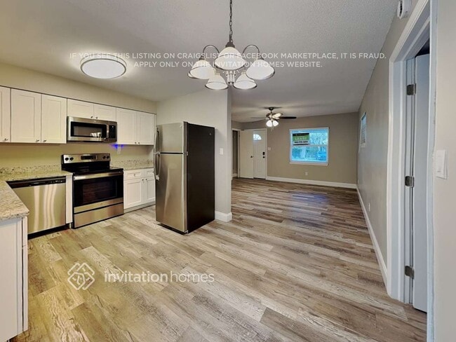 Photo - 1098 E Harrison St