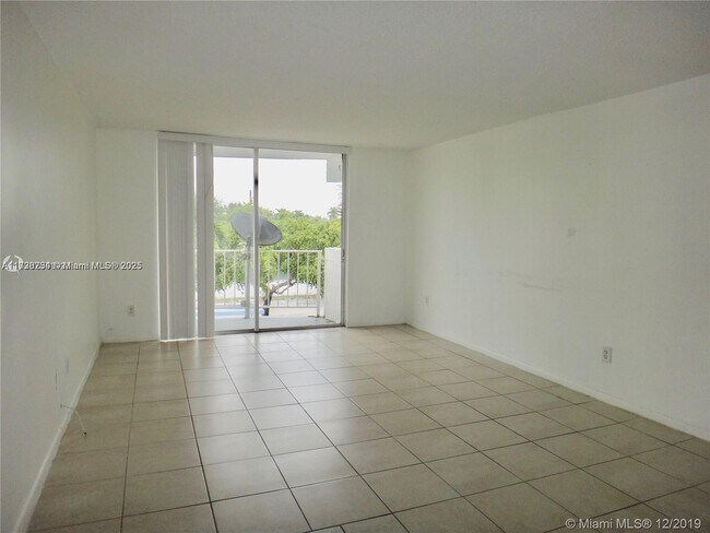 Photo - 498 NW 165th St Unit D307