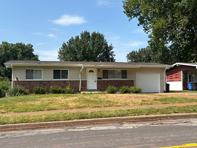 Building Photo - 1470 Mullanphy Rd Rental