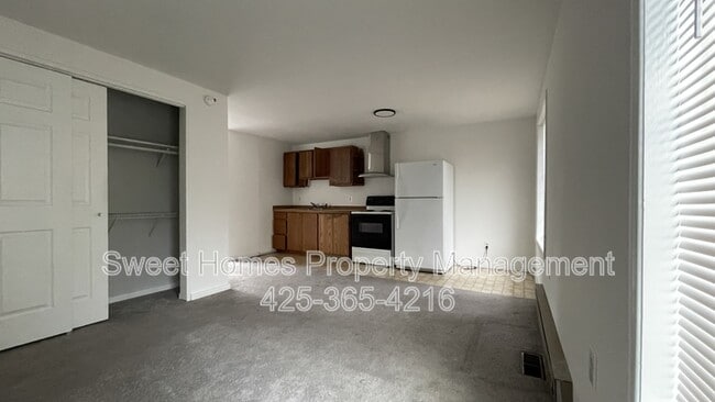 20204 20th Ave W