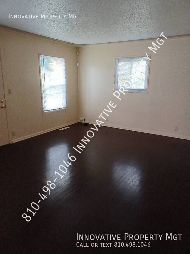 Photo - 2829 Plainfield Ave