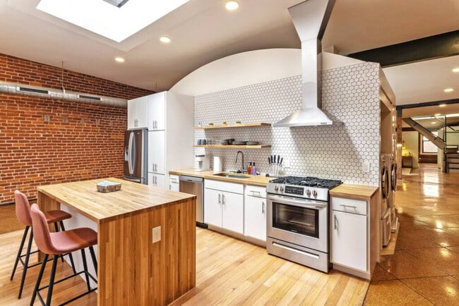 Photo - 120 E 13th St Unidad ID1056090P