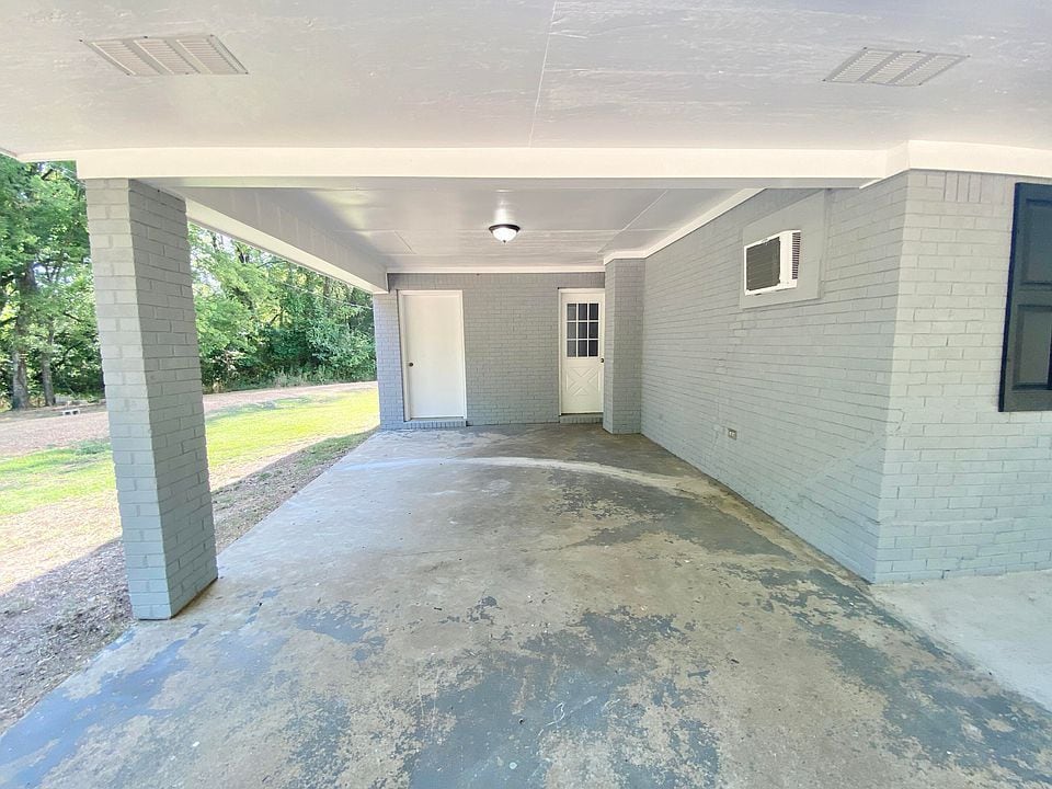 Photo - 20117 County Line Rd