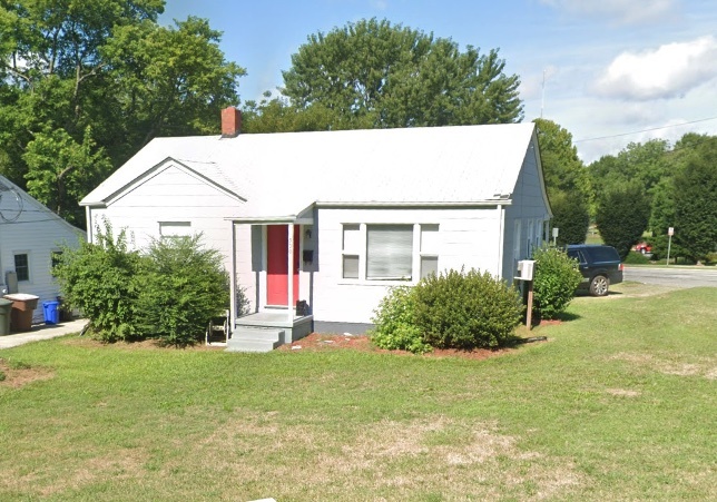 Photo - 900 McCormick St House