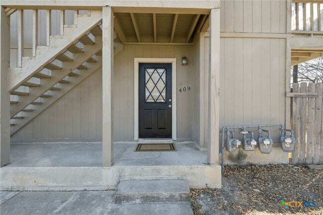 Photo - 409 Rawhide Loop