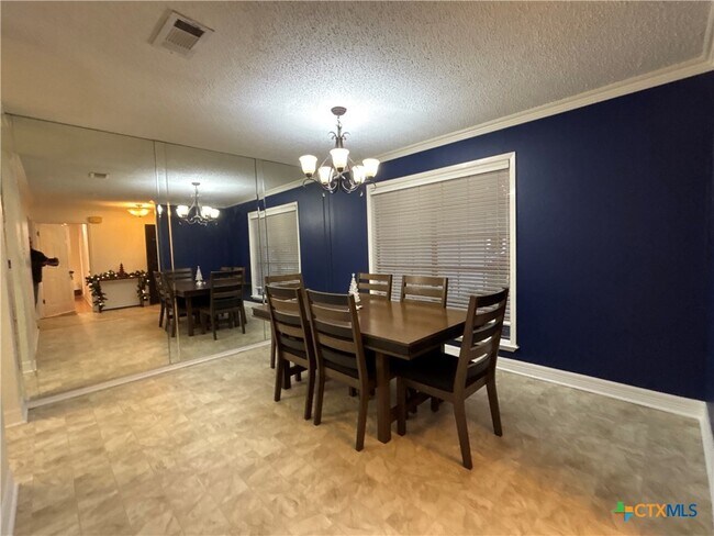 Photo - 205 Magdalena Dr