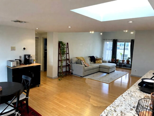 Photo - 170 Gore St Unit 614