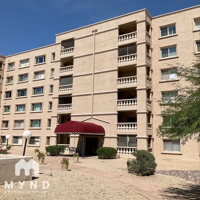 Building Photo - 7850 E Camelback Rd Rental
