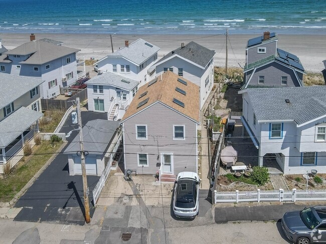 Building Photo - 16 Manomet Ave Rental