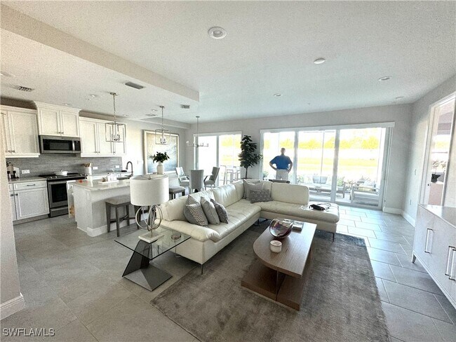 Photo - 2555 Seychelles Dr Unit 402