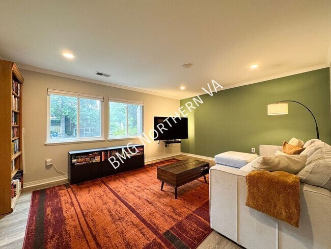 Photo - 1476 Greenmont Ct