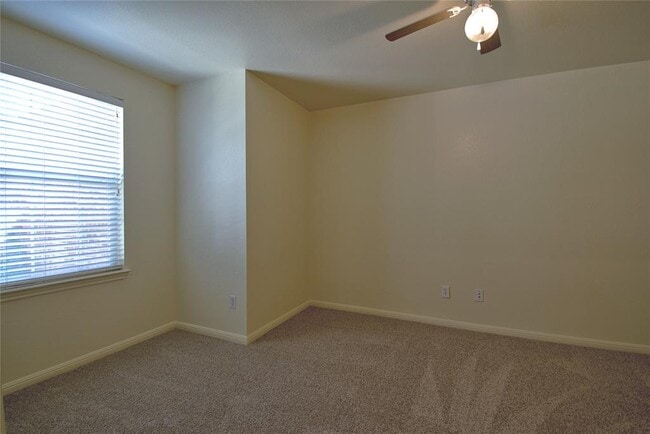 Photo - 7749 Squirrel Hollow Dr