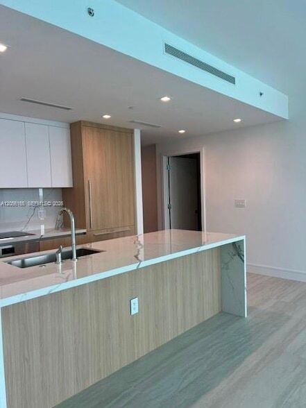 Photo - 2411 Laguna Cir Unit 1509