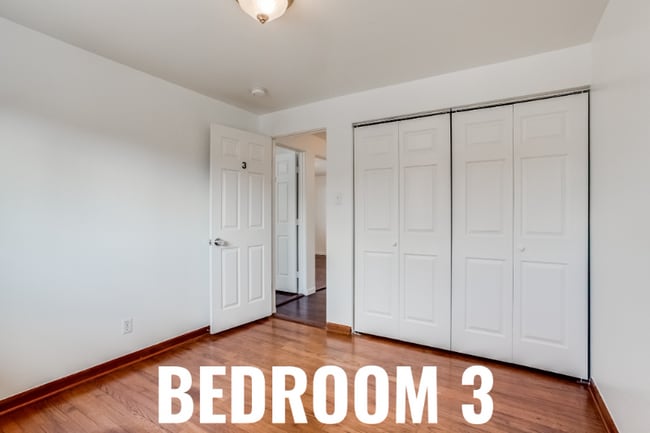 Photo - 7101 Wolff St