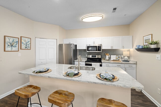 Building Photo - The Morgan at Chapel Hill Rental