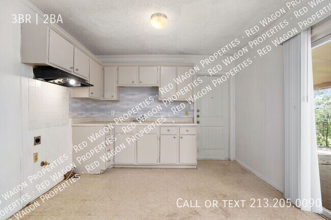 Photo - 5231 Silvertip Dr