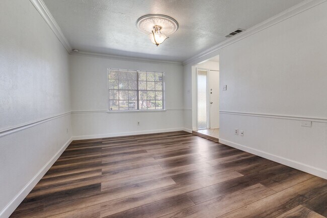 Photo - Richardson - 75080