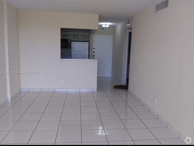 Building Photo - 1465 NE 123rd St Unit 412 Rental