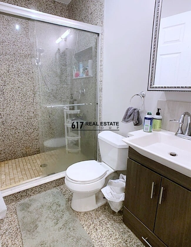 Photo - 77 Linden St Unit 2