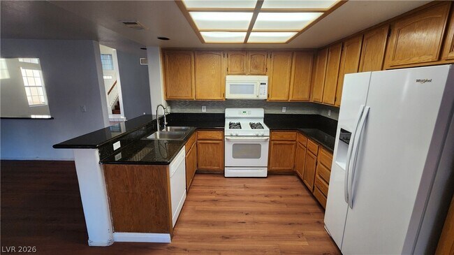 Photo - 332 Cavalla St