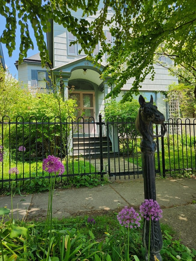 Photo - 45 Park St Apartments Unit 2