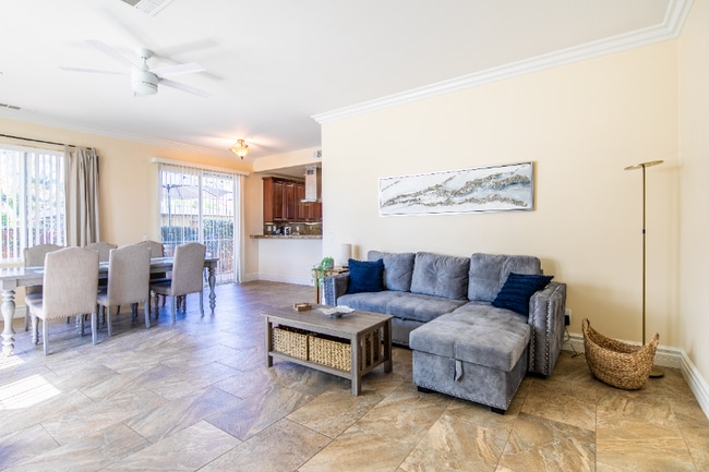 Photo - 202 Alexander Ct