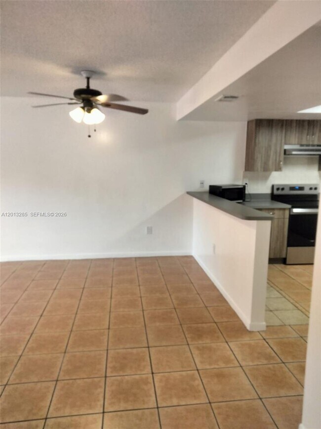 Photo - 14901 SW 80th St Unidad 108