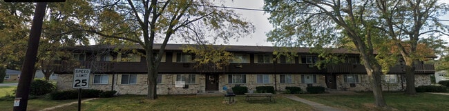 Oakwood Manor Apartments