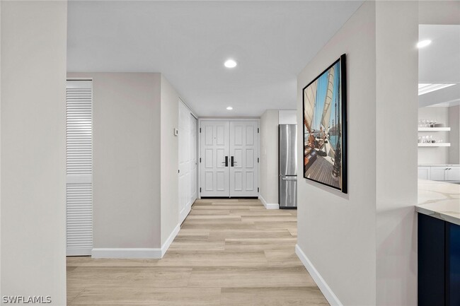 Photo - 6585 Nicholas Blvd Unidad 805 Rental