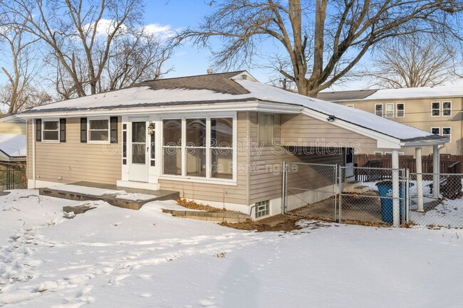 Building Photo - 10044 Pepper Ln