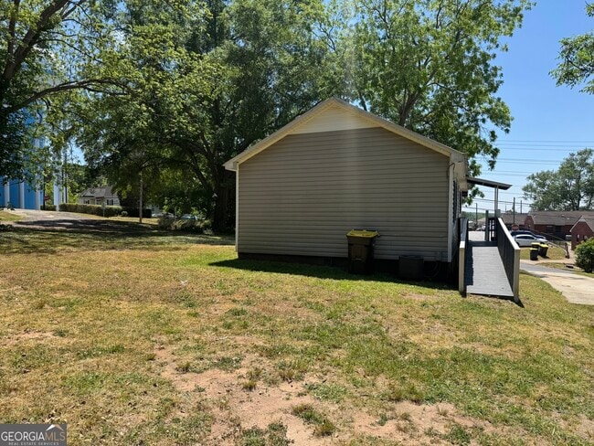 Photo - 125 W Washington St