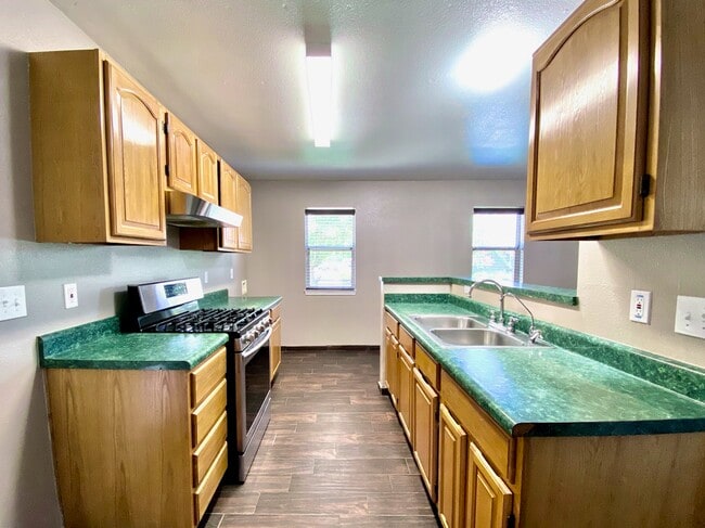 Photo - 4834 Birdie Ln