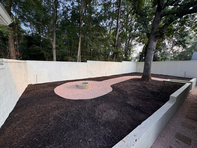 Photo - 105 Wynfield Ct