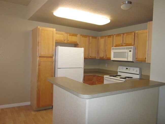Photo - TWO BEDROOM/TWO BATHROOM CONDO WITH AMENITIES IN GATED COMMUNITY! Unit 104