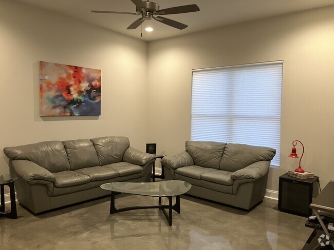 Building Photo - 121 Gadwall Dr Rental