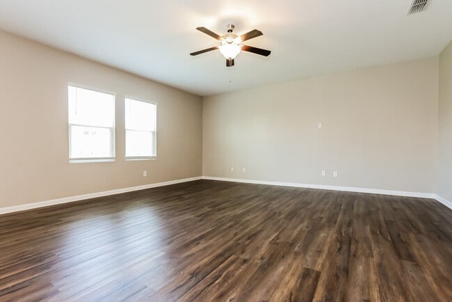 Photo - 3740 Place Dr