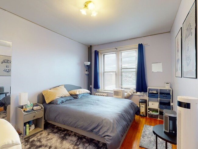 Photo - Fenway 3 Bed – Heat & Water Included – 1,003 Sq Ft – 9/1