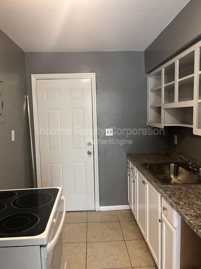 Photo - 2258 NW 83rd St Unit B
