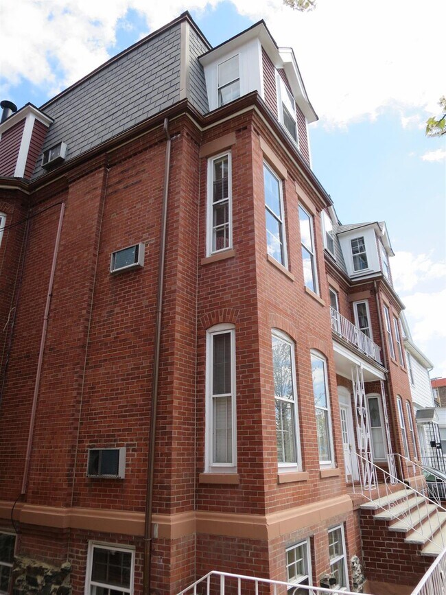 Photo - 15 Highland Ave