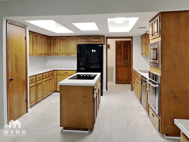 Photo - 15710 Fern Ridge St