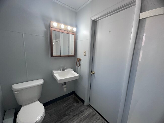 Photo - 1217 Williams-E