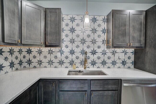 Photo - 1908 Sheffield Rd