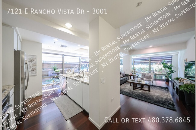 Building Photo - 7121 E Rancho Vista Dr