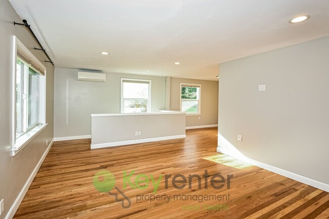 Photo - Modern Seattle Living with Deck, Yard, and Beautiful Views