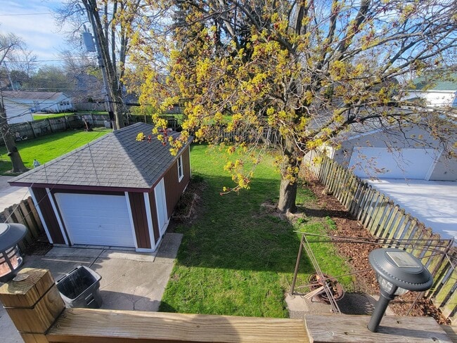 Photo - 921 Bell Ave