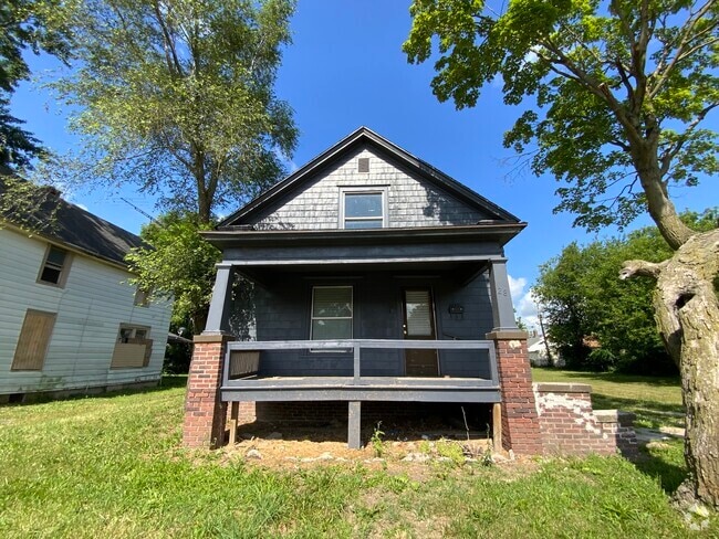 Building Photo - 28 S Griffin St Rental